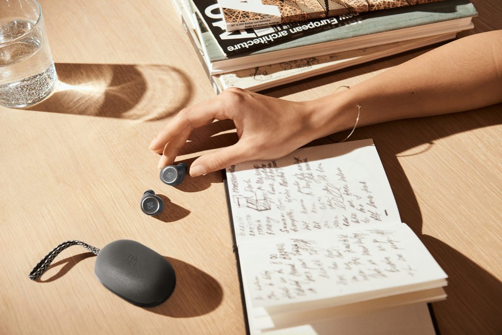 BeoPlay E8
